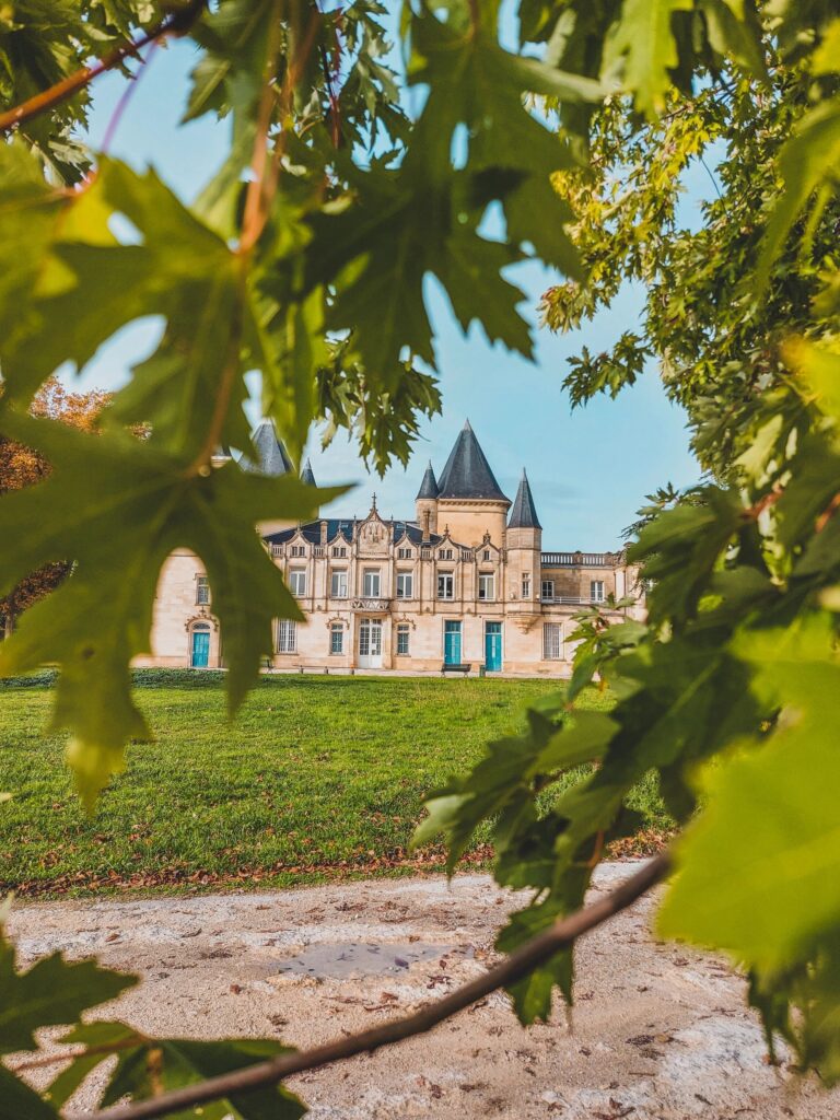 Bordeaux Grand Cru: Elegant Wine Escape