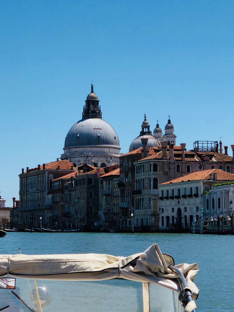 Charming Northern Italy: A Luxurious Wine & Nature Retreat